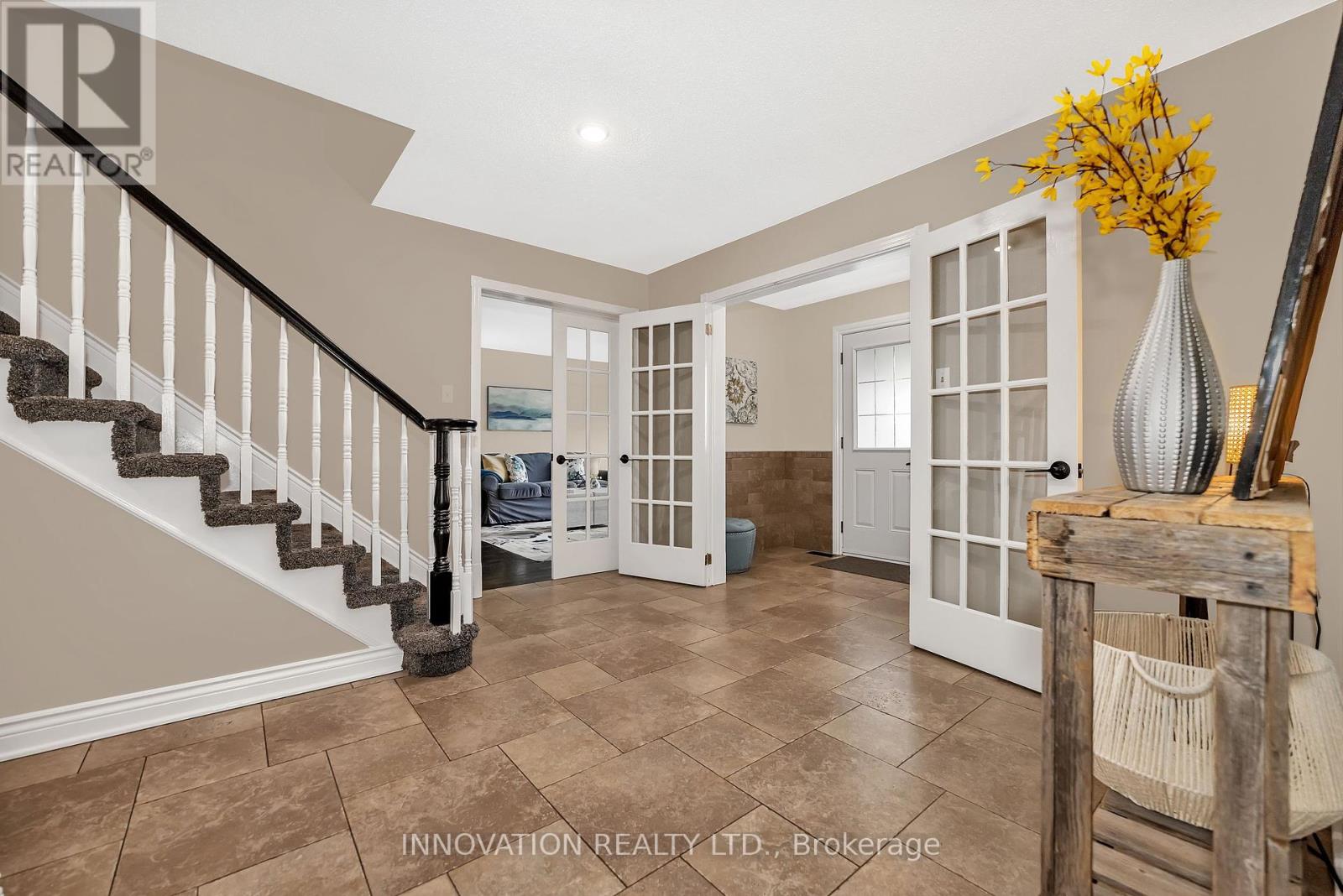 297 Liard Street S, Ottawa, Ontario  K2S 1J2 - Photo 4 - X12424968