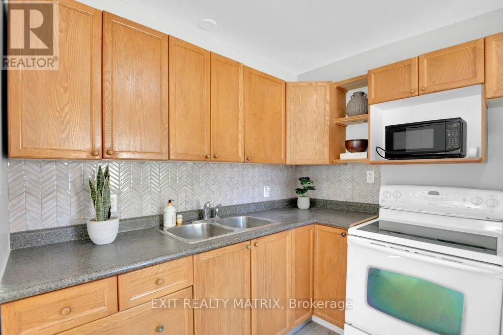8930 Lynwood Park Private, Ottawa, Ontario  K0A 1V0 - Photo 16 - X12425008