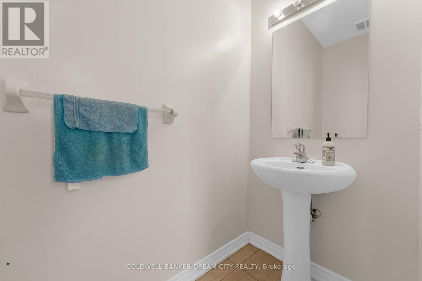4 Autumn Arbour Road, Caledon, Ontario  L7C 3M7 - Photo 21 - W12424917