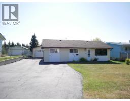 933 91 Avenue, dawson creek, British Columbia