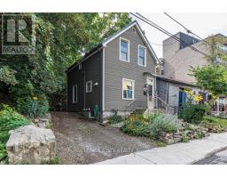 210 CHARLTON AVENUE E, Hamilton, Ontario