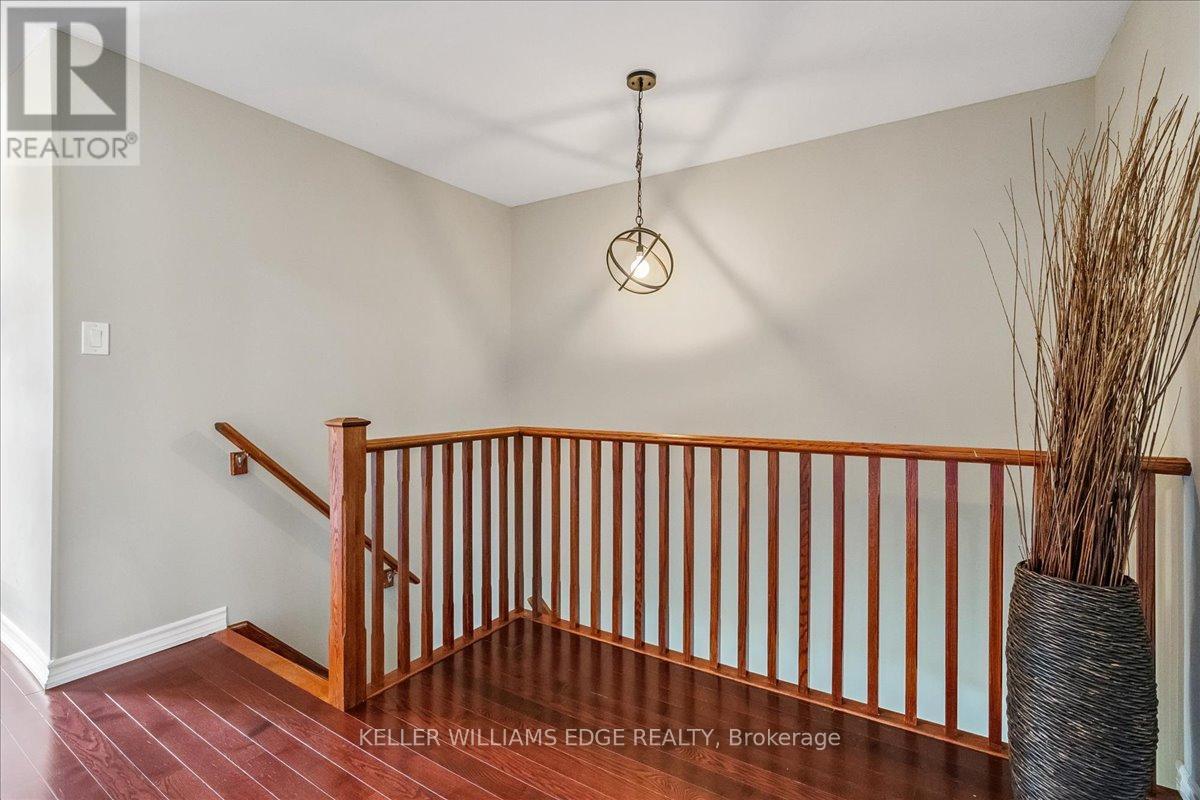 35 Pettit Street, Hamilton, Ontario  L8E 5V7 - Photo 13 - X12424911
