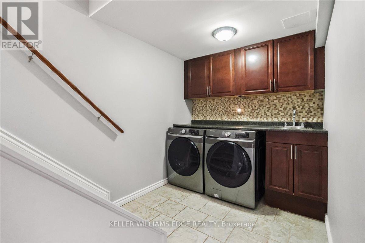 35 Pettit Street, Hamilton, Ontario  L8E 5V7 - Photo 20 - X12424911