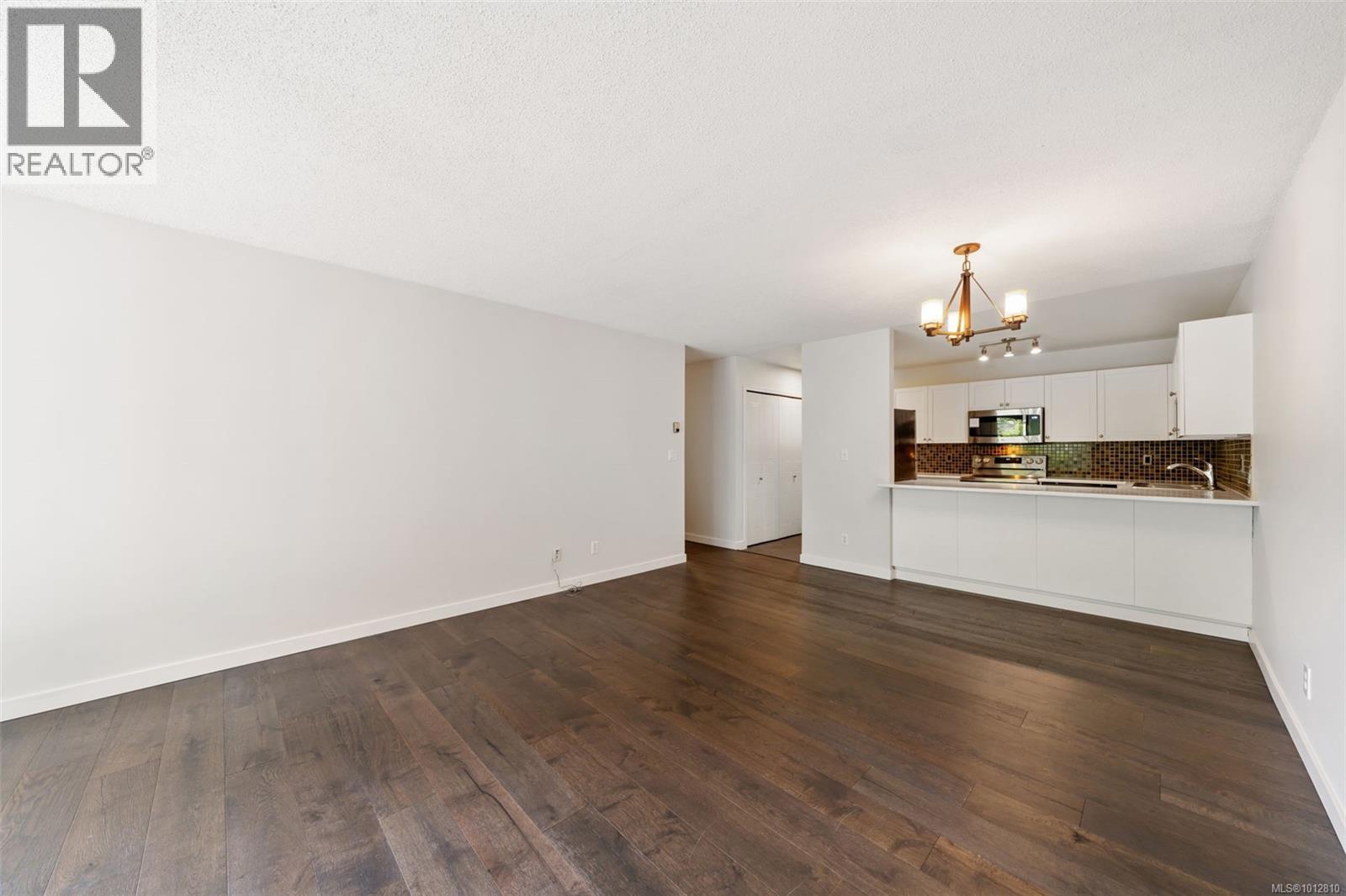 208 420 Parry St, Victoria, British Columbia  V8V 2H7 - Photo 6 - 1012810