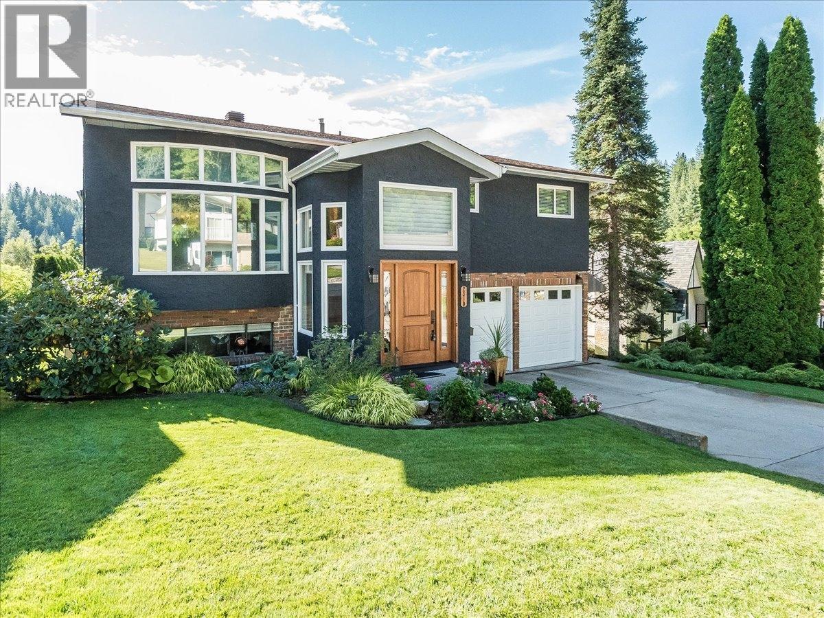 2310 Mcbride Street, Trail, British Columbia  V1R 4N8 - Photo 1 - 10353360