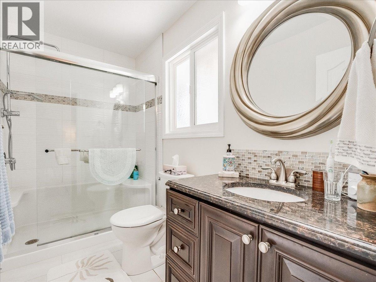 2310 Mcbride Street, Trail, British Columbia  V1R 4N8 - Photo 42 - 10353360