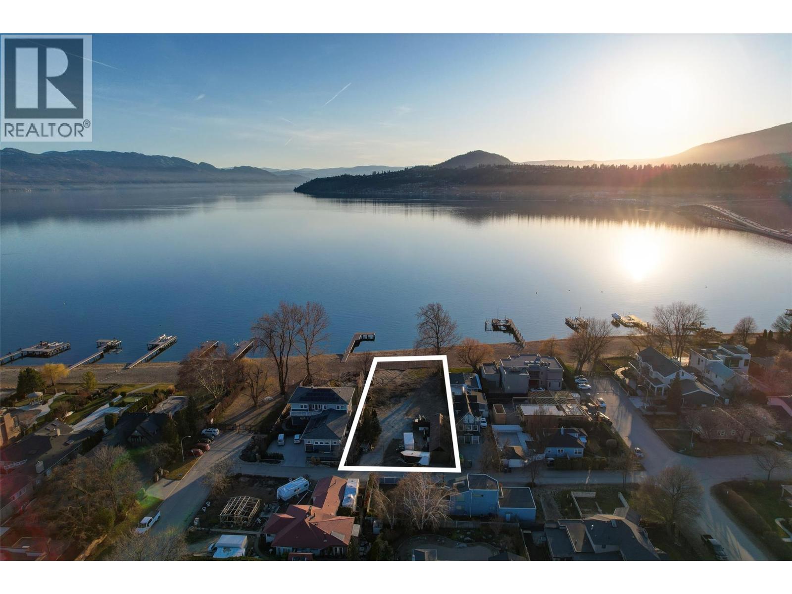 1978 McDougall Street, Kelowna, British Columbia