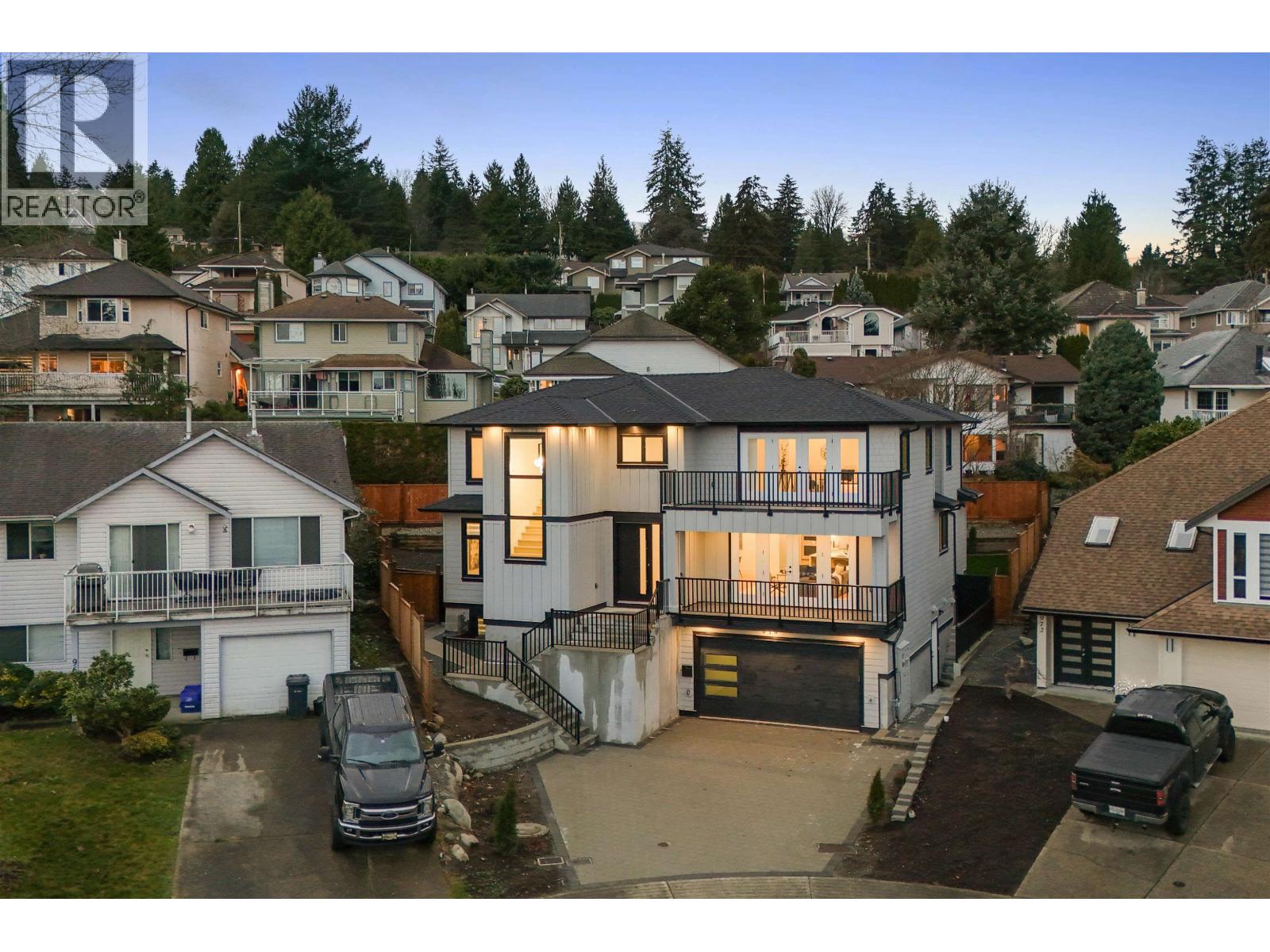 2289 CAPE HORN, Coquitlam, British Columbia