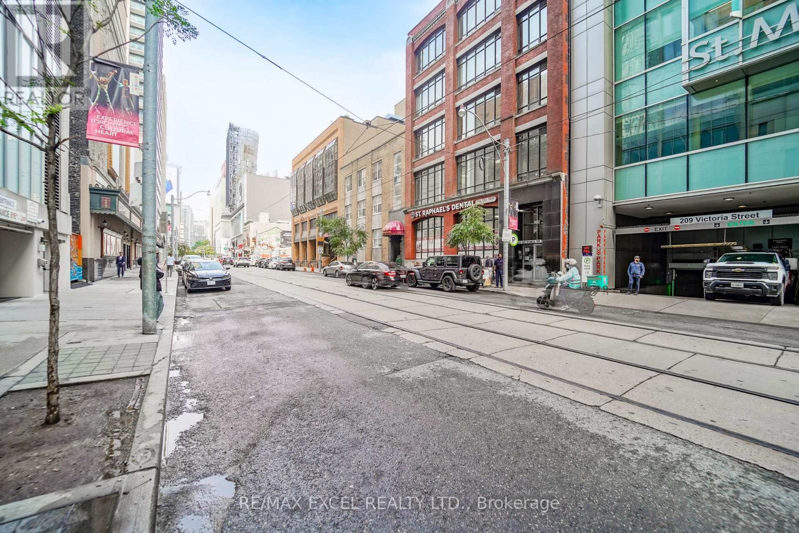 1205 - 220 Victoria Street, Toronto, Ontario  M5B 2R6 - Photo 3 - C12424976