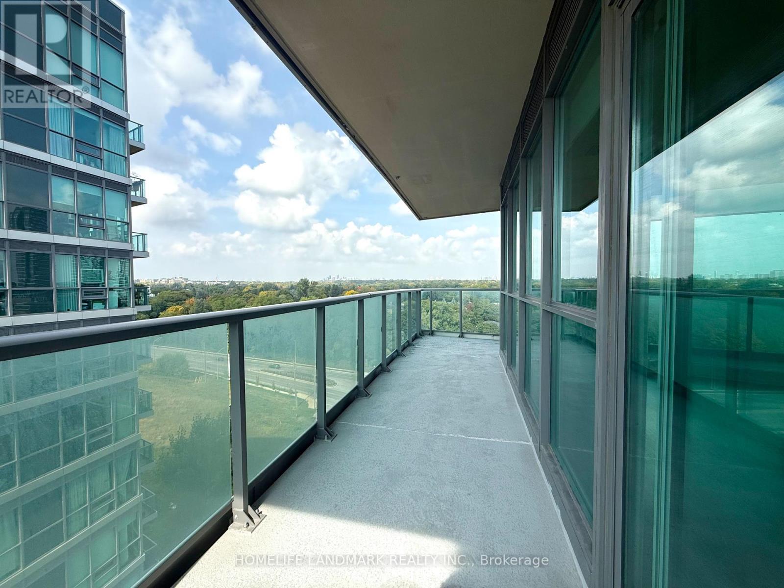 901 - 35 Brian Peck Crescent, Toronto, Ontario  M4G 0A5 - Photo 12 - C12425015