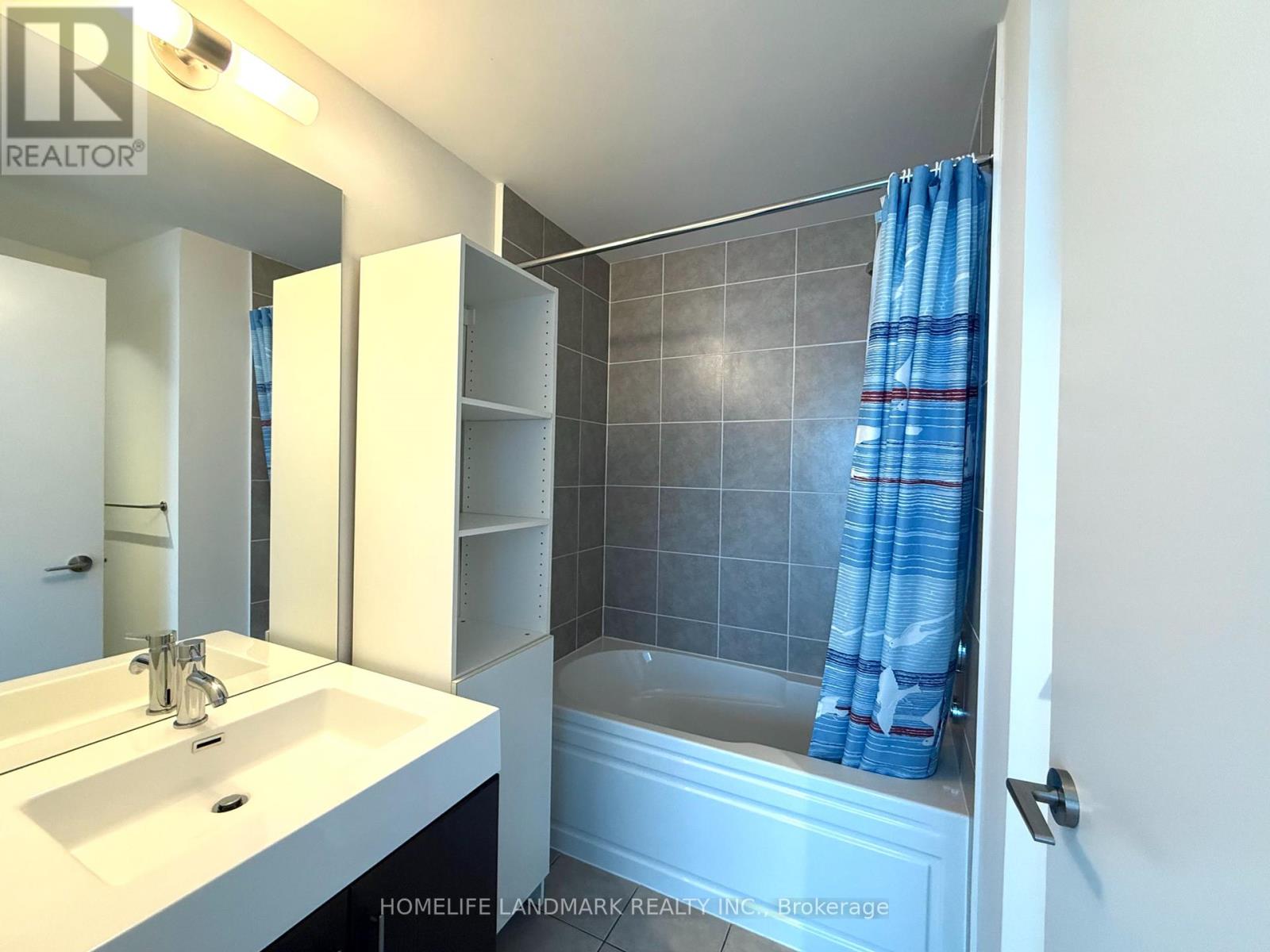 901 - 35 Brian Peck Crescent, Toronto, Ontario  M4G 0A5 - Photo 9 - C12425015