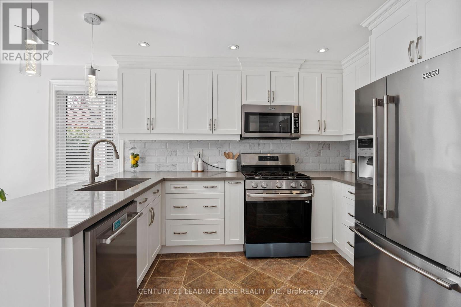 1211 Bridge Gate Crescent, Pickering, Ontario  L1X 1A3 - Photo 15 - E12424975