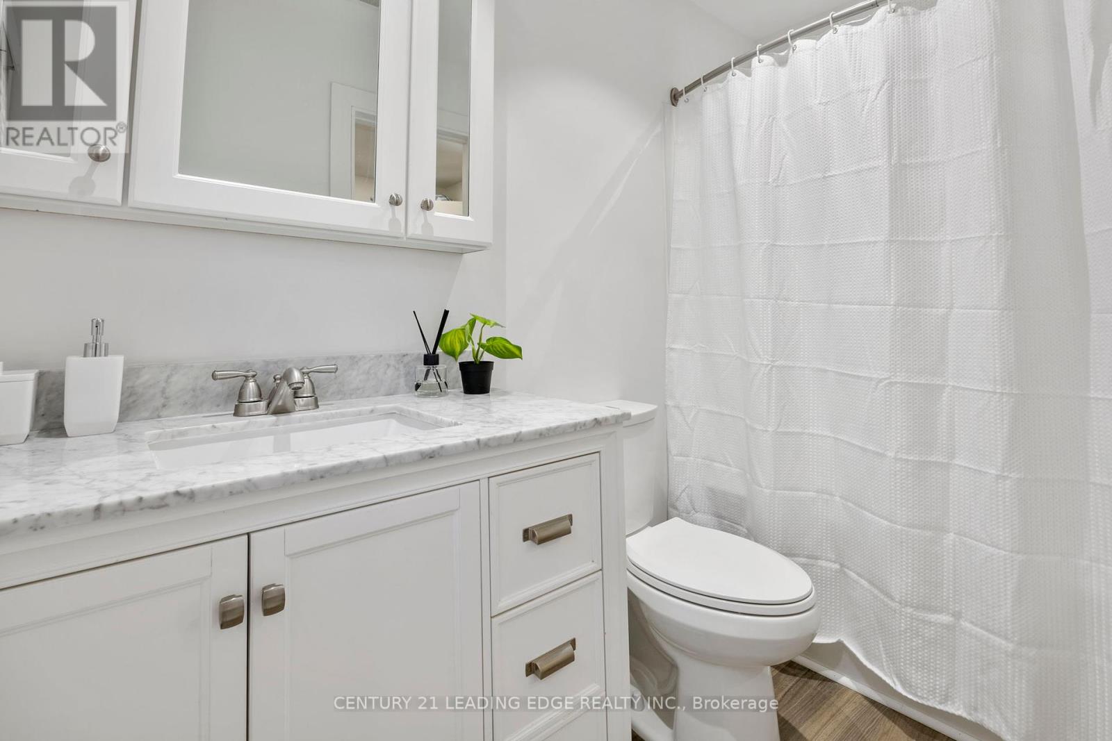 1211 Bridge Gate Crescent, Pickering, Ontario  L1X 1A3 - Photo 28 - E12424975