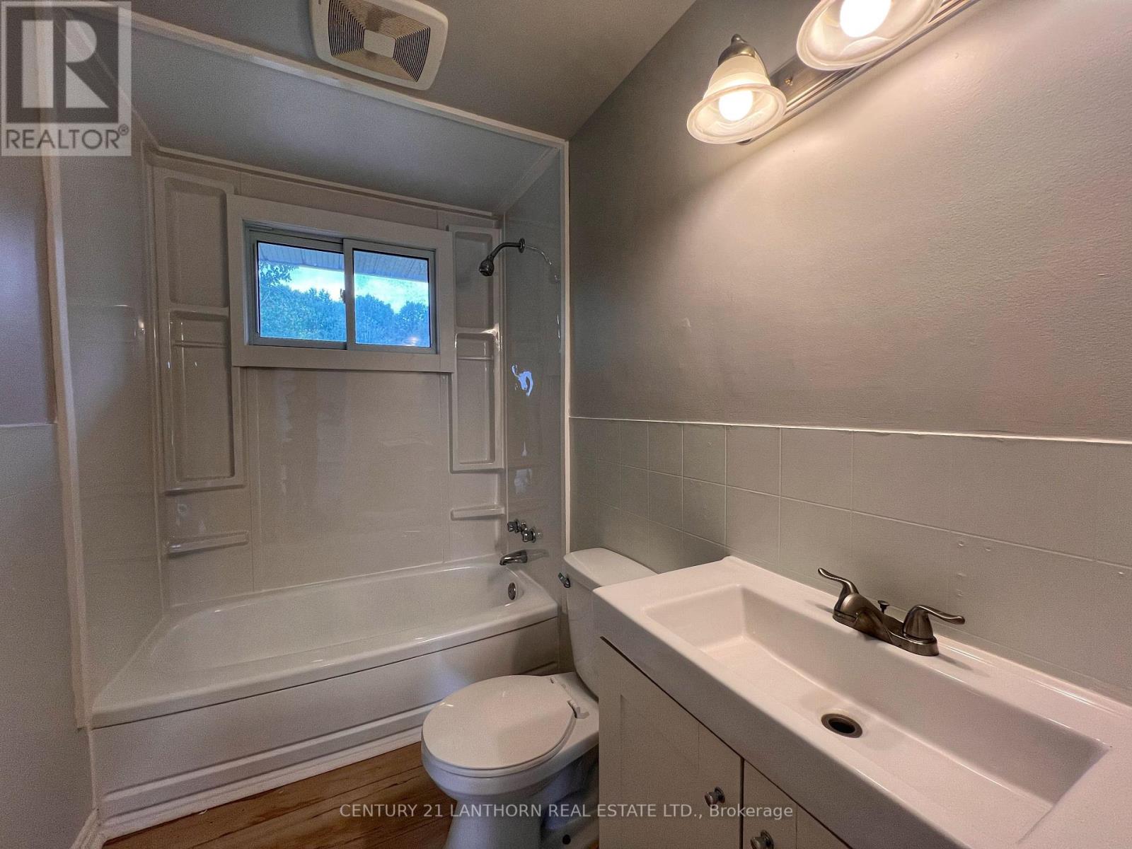 87-89 Scott Avenue, Quinte West (Frankford Ward), Ontario  K0K 2C0 - Photo 12 - X12130920
