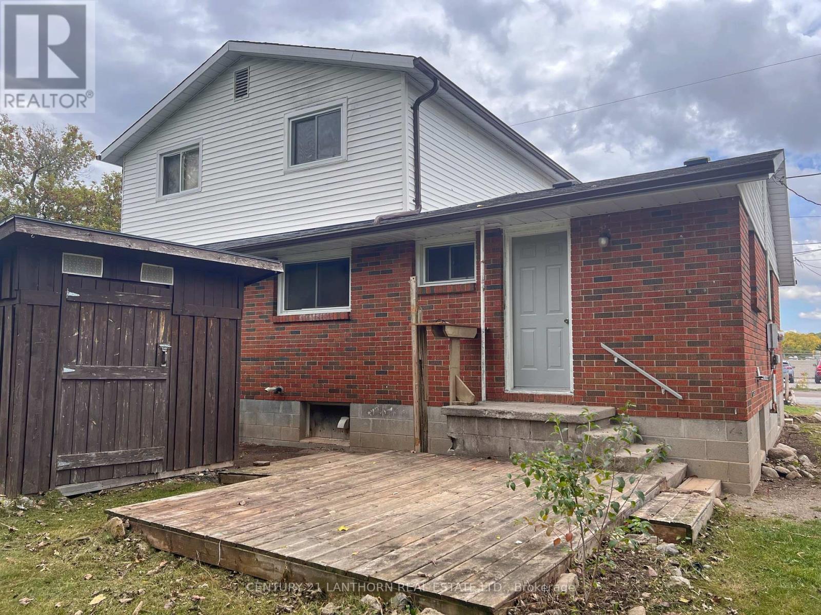 87-89 Scott Avenue, Quinte West (Frankford Ward), Ontario  K0K 2C0 - Photo 14 - X12130920