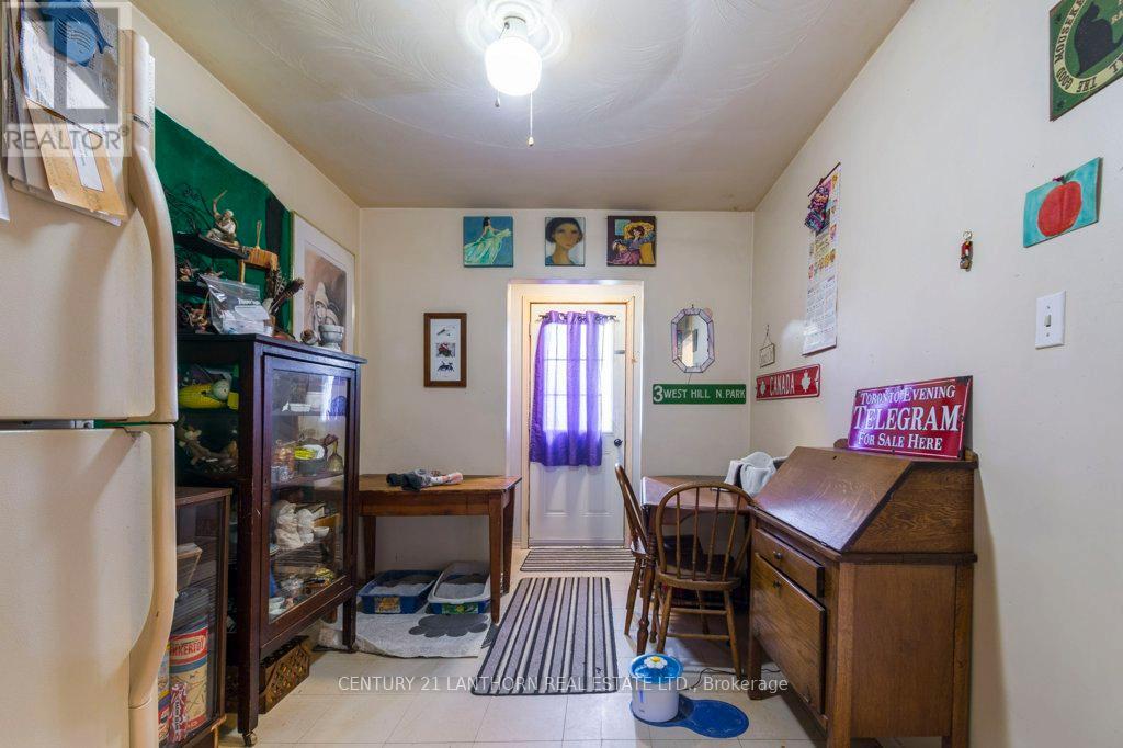 87-89 Scott Avenue, Quinte West (Frankford Ward), Ontario  K0K 2C0 - Photo 4 - X12130920