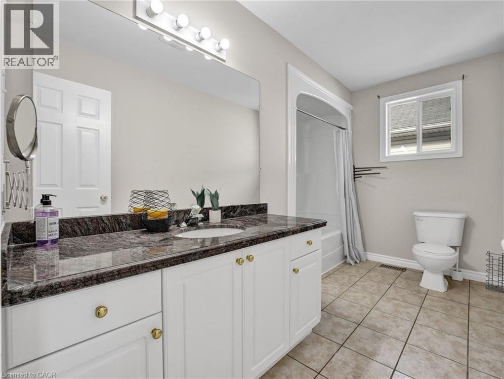 11 Willowridge Way, Stoney Creek, Ontario  L8J 3Y8 - Photo 17 - 40773417