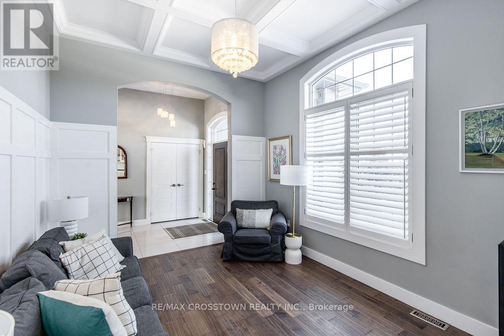 25 Mennill Drive, Springwater (Snow Valley), Ontario  L0L 1Y3 - Photo 4 - S12424996