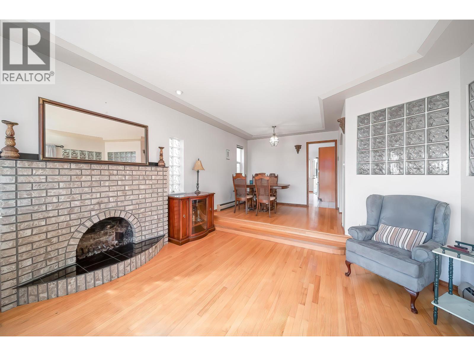 125 N Warwick Avenue, Burnaby, British Columbia  V5B 1K8 - Photo 10 - R3050235