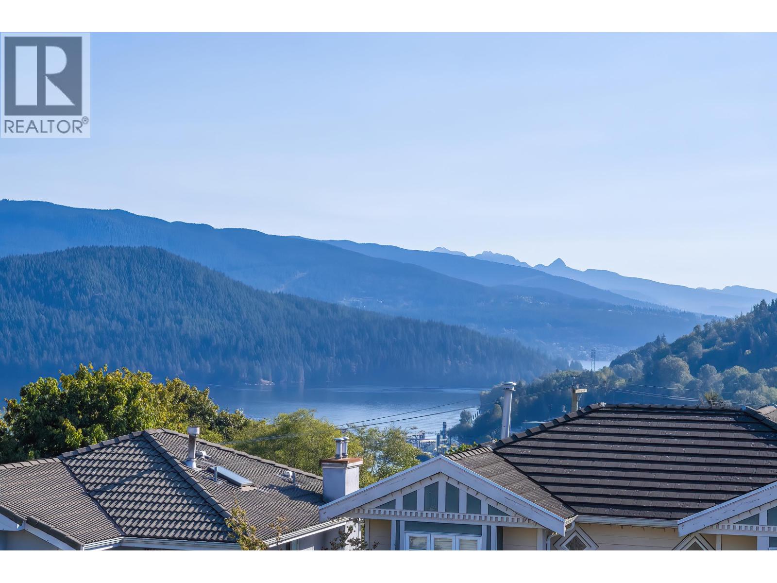 125 N Warwick Avenue, Burnaby, British Columbia  V5B 1K8 - Photo 25 - R3050235