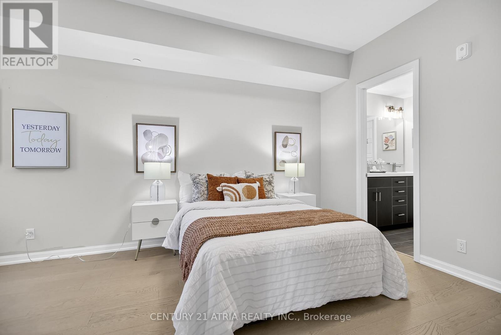 113 - 3028 Creekshore Common, Oakville, Ontario  L5M 5K6 - Photo 8 - W12424972