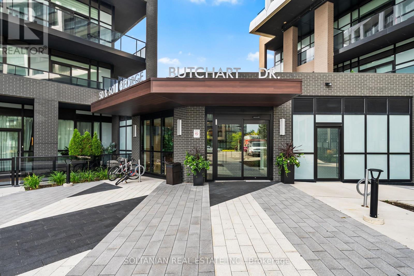 810 - 50 George Butchart Drive, Toronto, Ontario  M3K 0C9 - Photo 1 - W12424985
