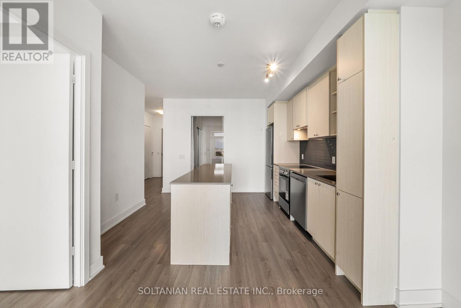 810 - 50 George Butchart Drive, Toronto, Ontario  M3K 0C9 - Photo 10 - W12424985