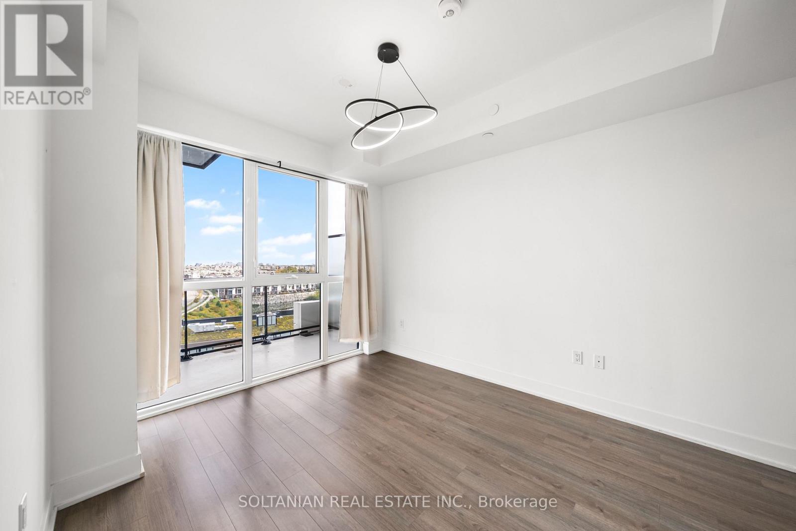 810 - 50 George Butchart Drive, Toronto, Ontario  M3K 0C9 - Photo 13 - W12424985