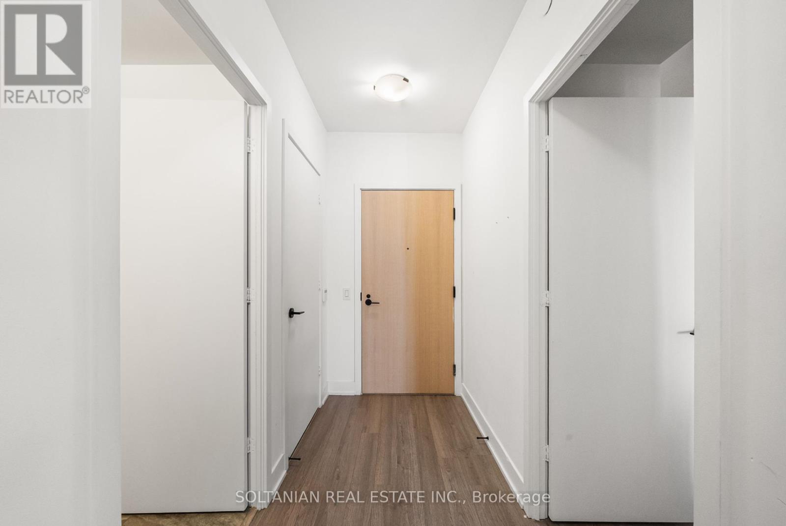 810 - 50 George Butchart Drive, Toronto, Ontario  M3K 0C9 - Photo 19 - W12424985