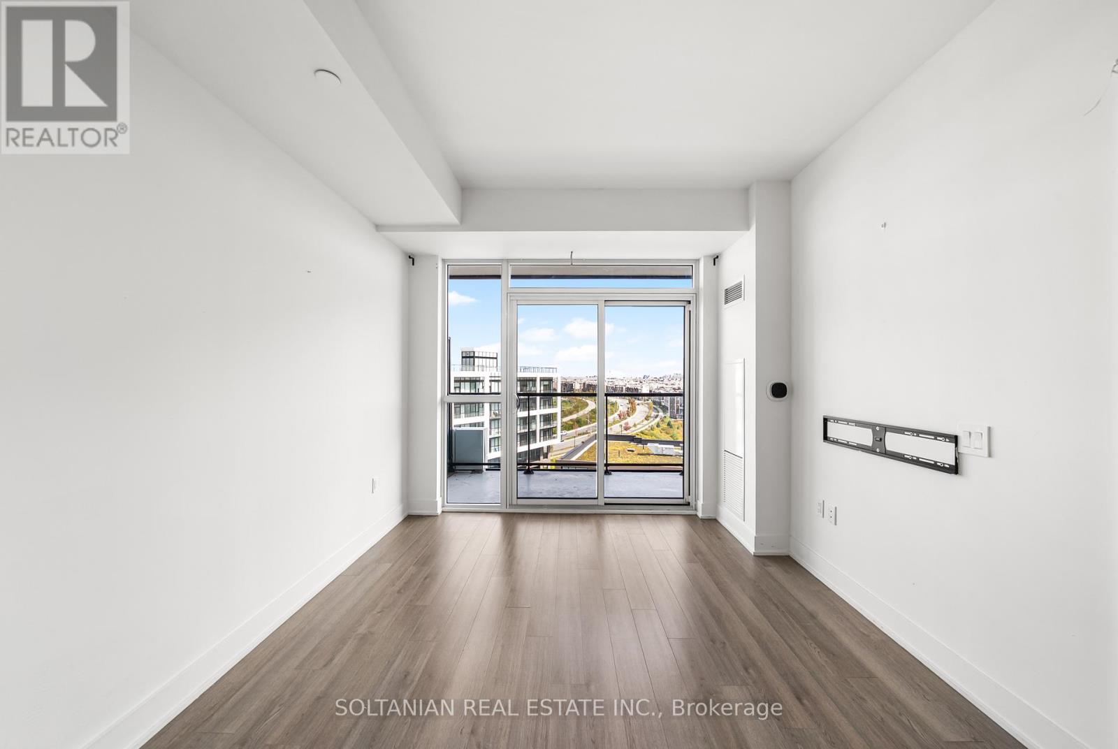 810 - 50 George Butchart Drive, Toronto, Ontario  M3K 0C9 - Photo 8 - W12424985