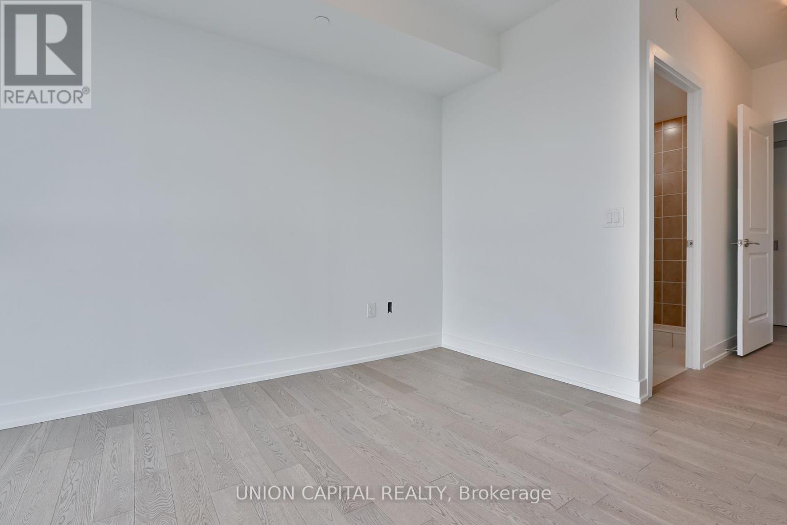 1104 - 1063 Douglas Mccurdy Comm Circle, Mississauga, Ontario  L5G 0C5 - Photo 22 - W12424991