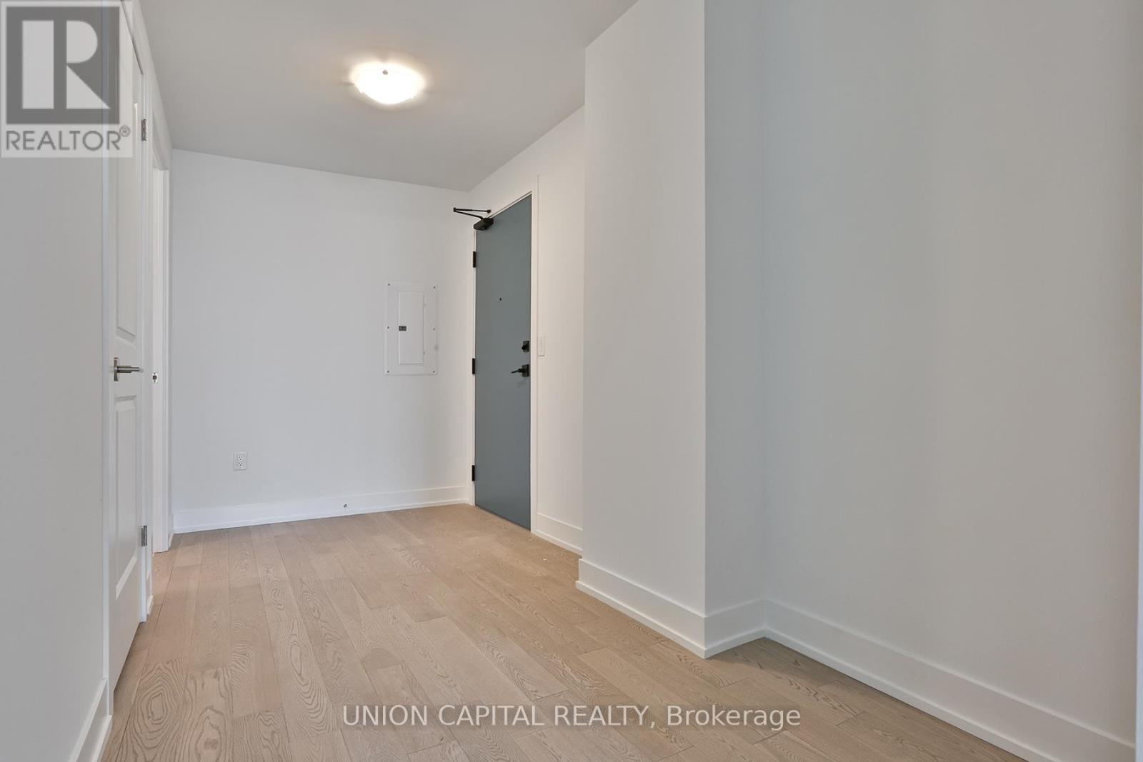 1104 - 1063 Douglas Mccurdy Comm Circle, Mississauga, Ontario  L5G 0C5 - Photo 28 - W12424991