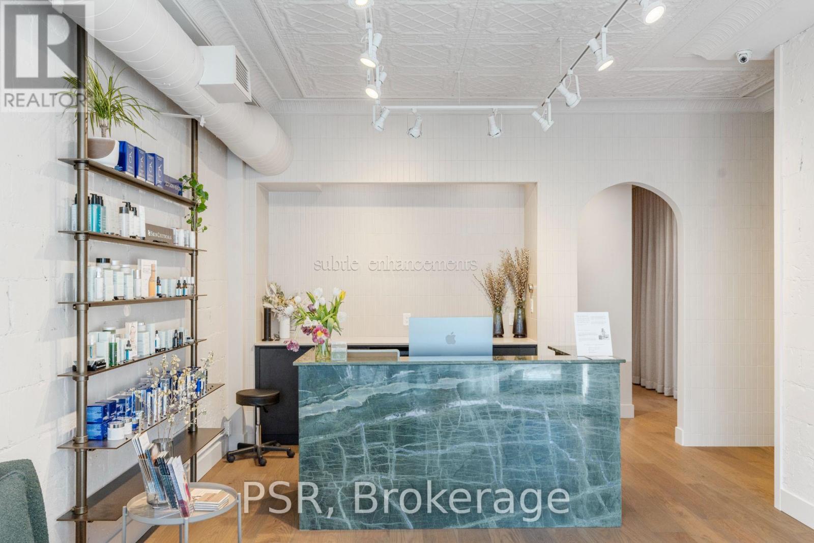 1656 Queen Street W, Toronto, Ontario  M6R 1B2 - Photo 17 - W12424997