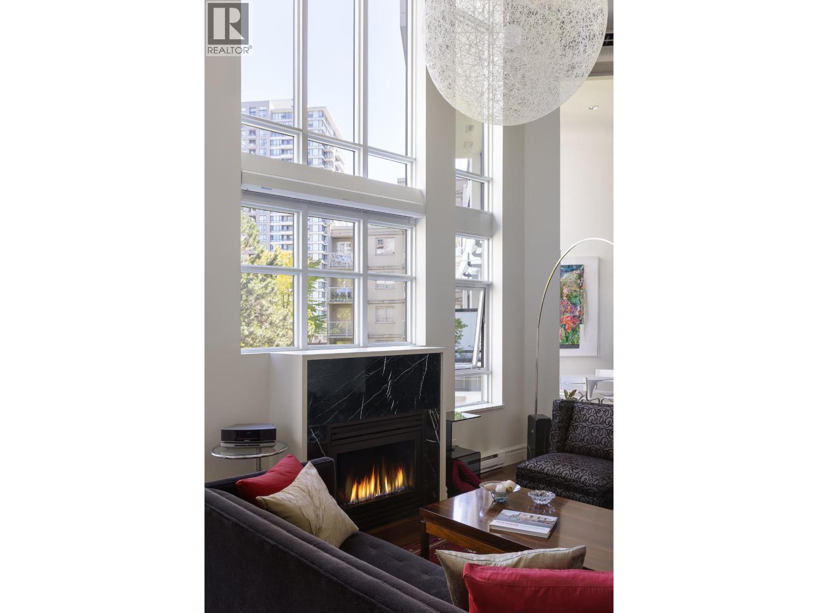 401 988 Richards Street, Vancouver, British Columbia  V6B 8R2 - Photo 5 - R3052017