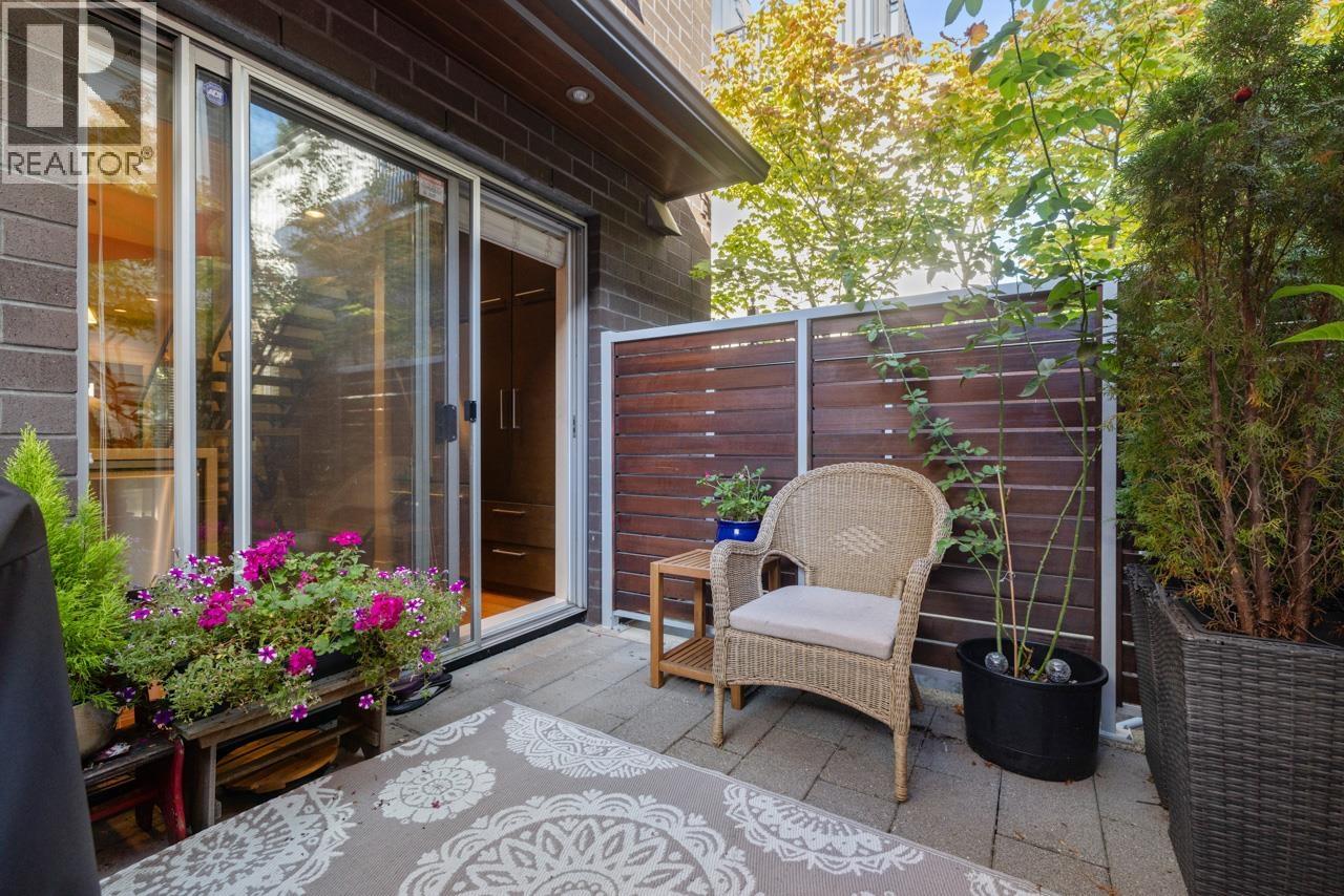 2168 W 8th Avenue, Vancouver, British Columbia  V6K 2A4 - Photo 11 - R3052032