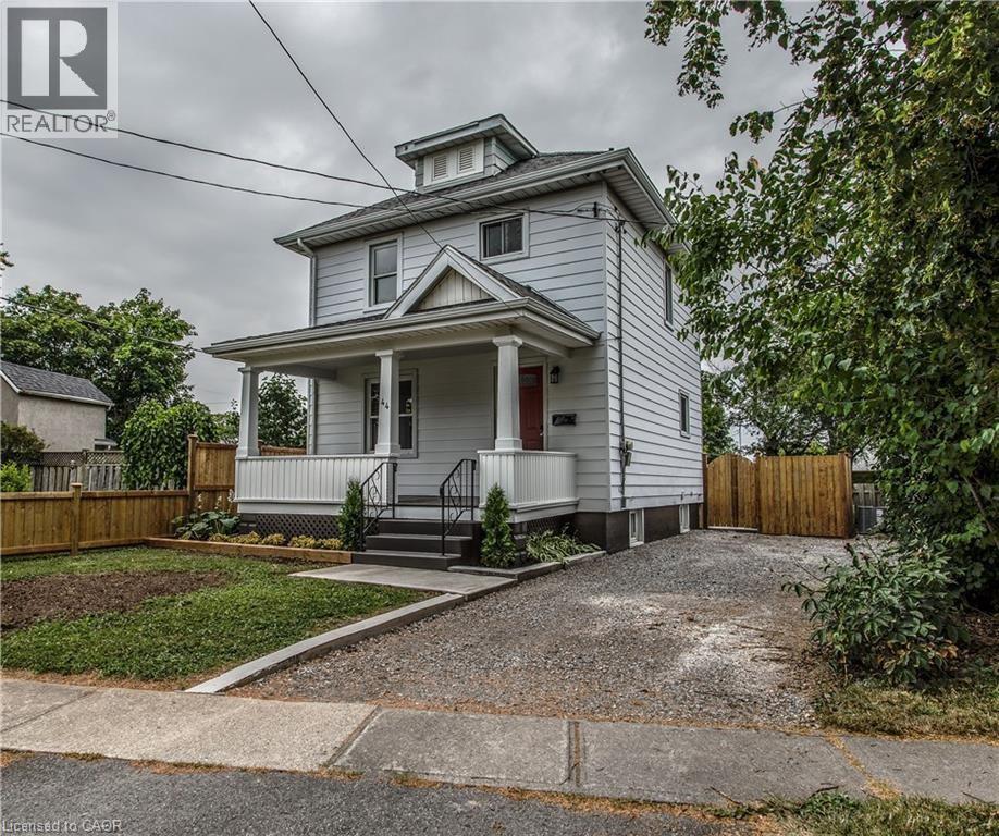 44 St. Peter Street, St. Catharines, Ontario  L2T 1P2 - Photo 1 - 40773420
