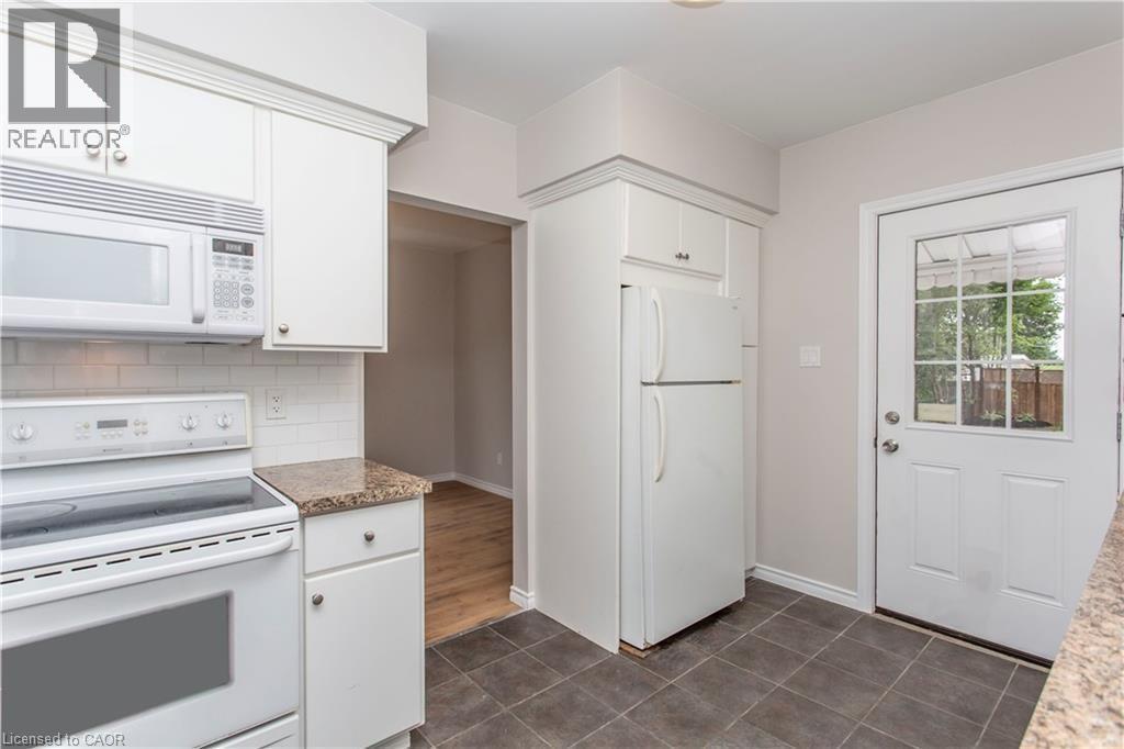 44 St. Peter Street, St. Catharines, Ontario  L2T 1P2 - Photo 5 - 40773420