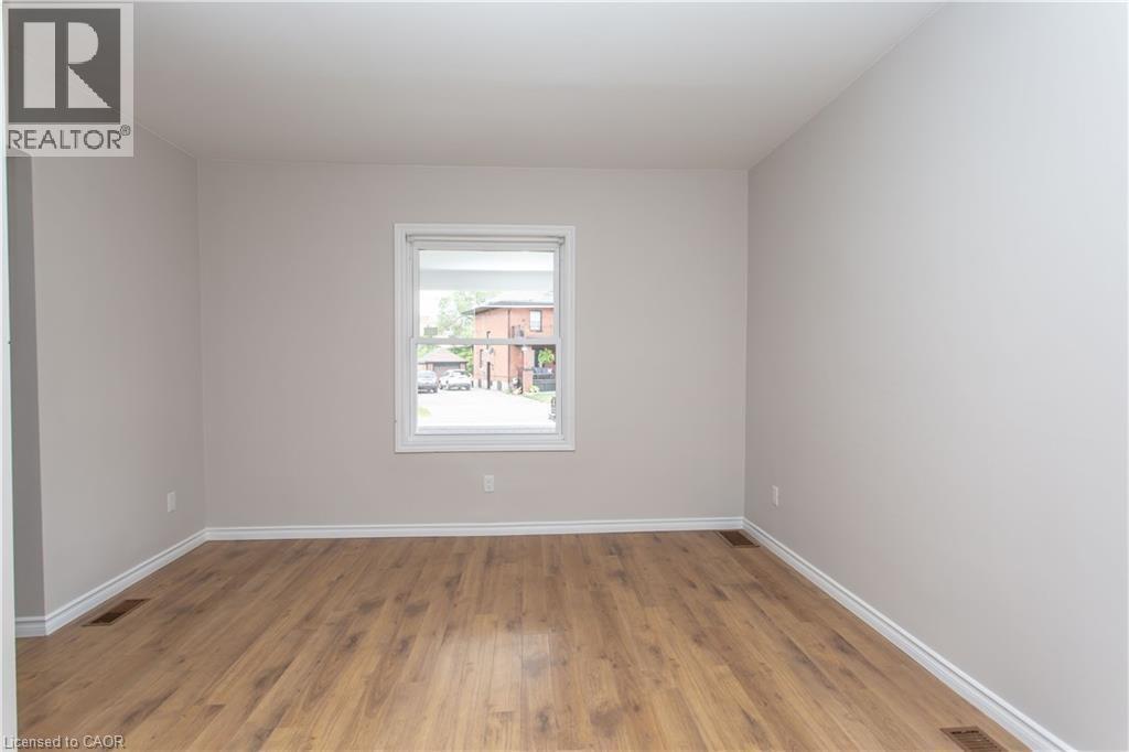 44 St. Peter Street, St. Catharines, Ontario  L2T 1P2 - Photo 9 - 40773420