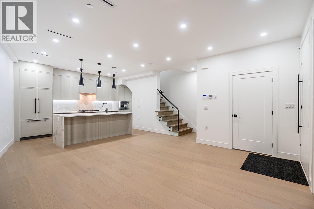 1 2282 E 8th Avenue, Vancouver, British Columbia  V5N 1V5 - Photo 4 - R3051798