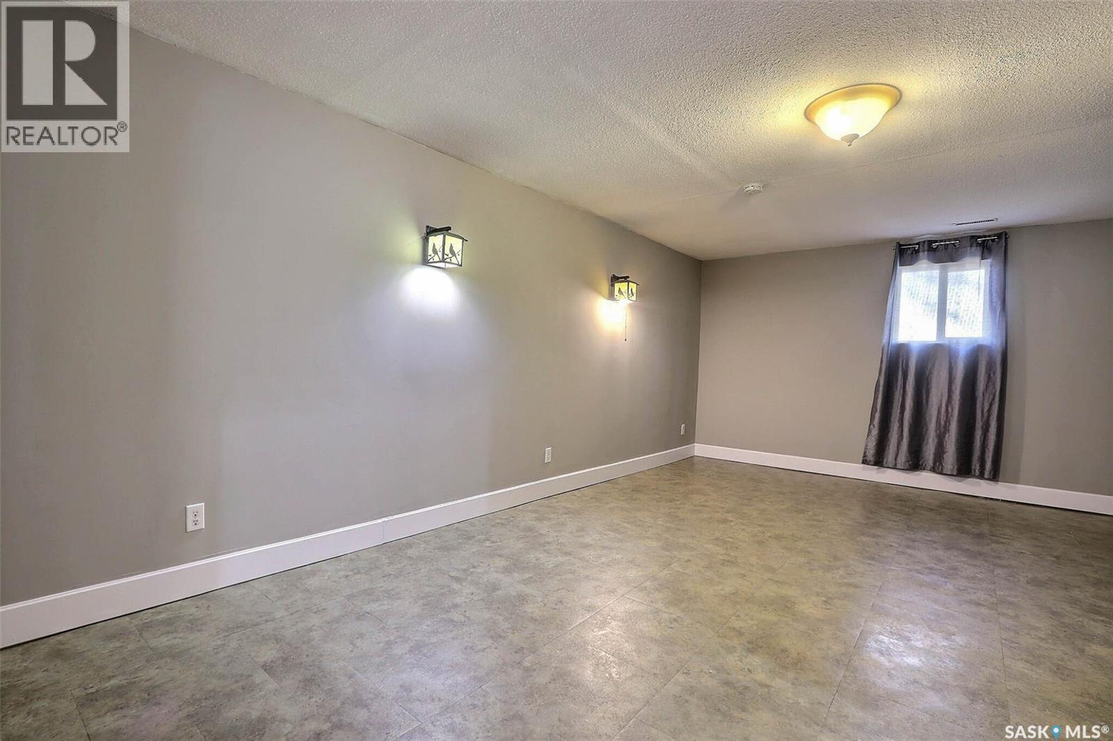 669 18th Street W, Prince Albert, Saskatchewan  S6V 4A7 - Photo 13 - SK019154