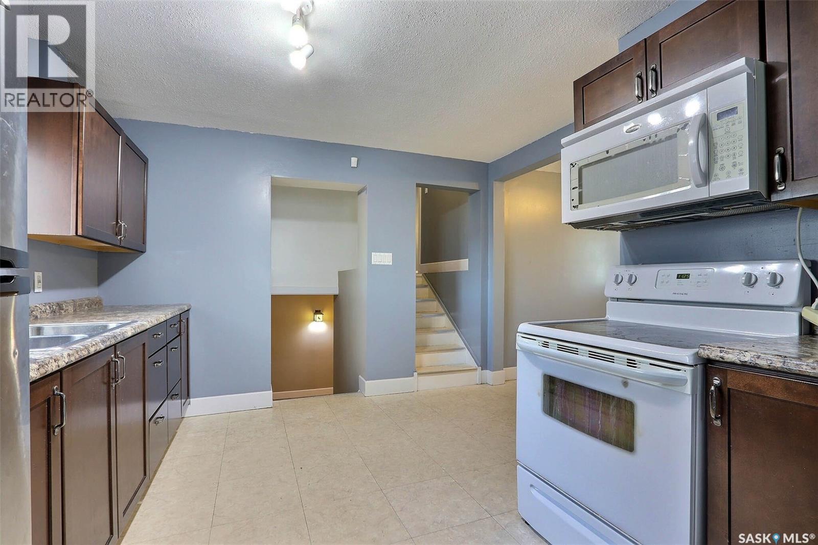 669 18th Street W, Prince Albert, Saskatchewan  S6V 4A7 - Photo 4 - SK019154