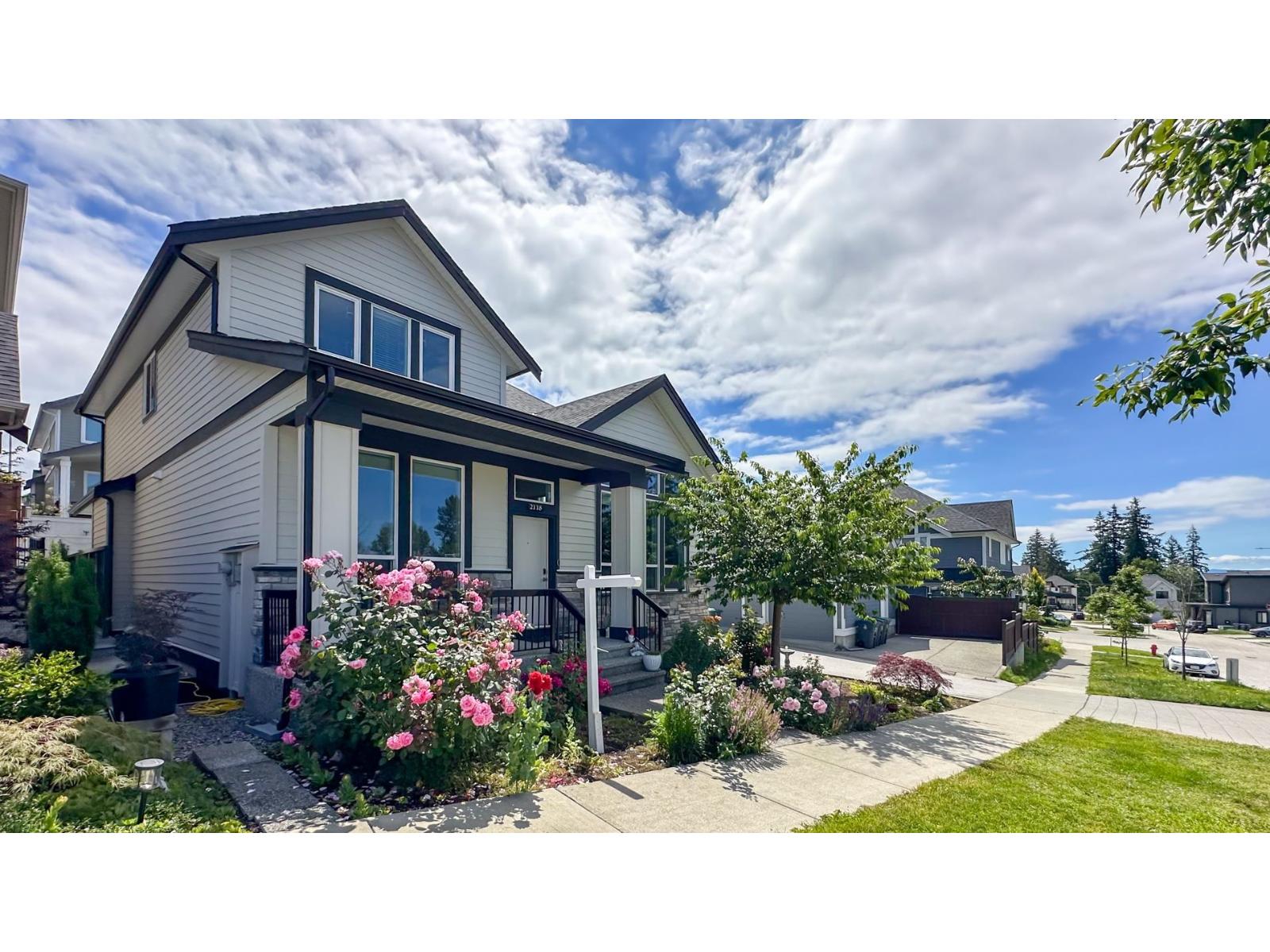 2118 165 Street, Surrey, British Columbia  V3Z 0V7 - Photo 2 - R3016112