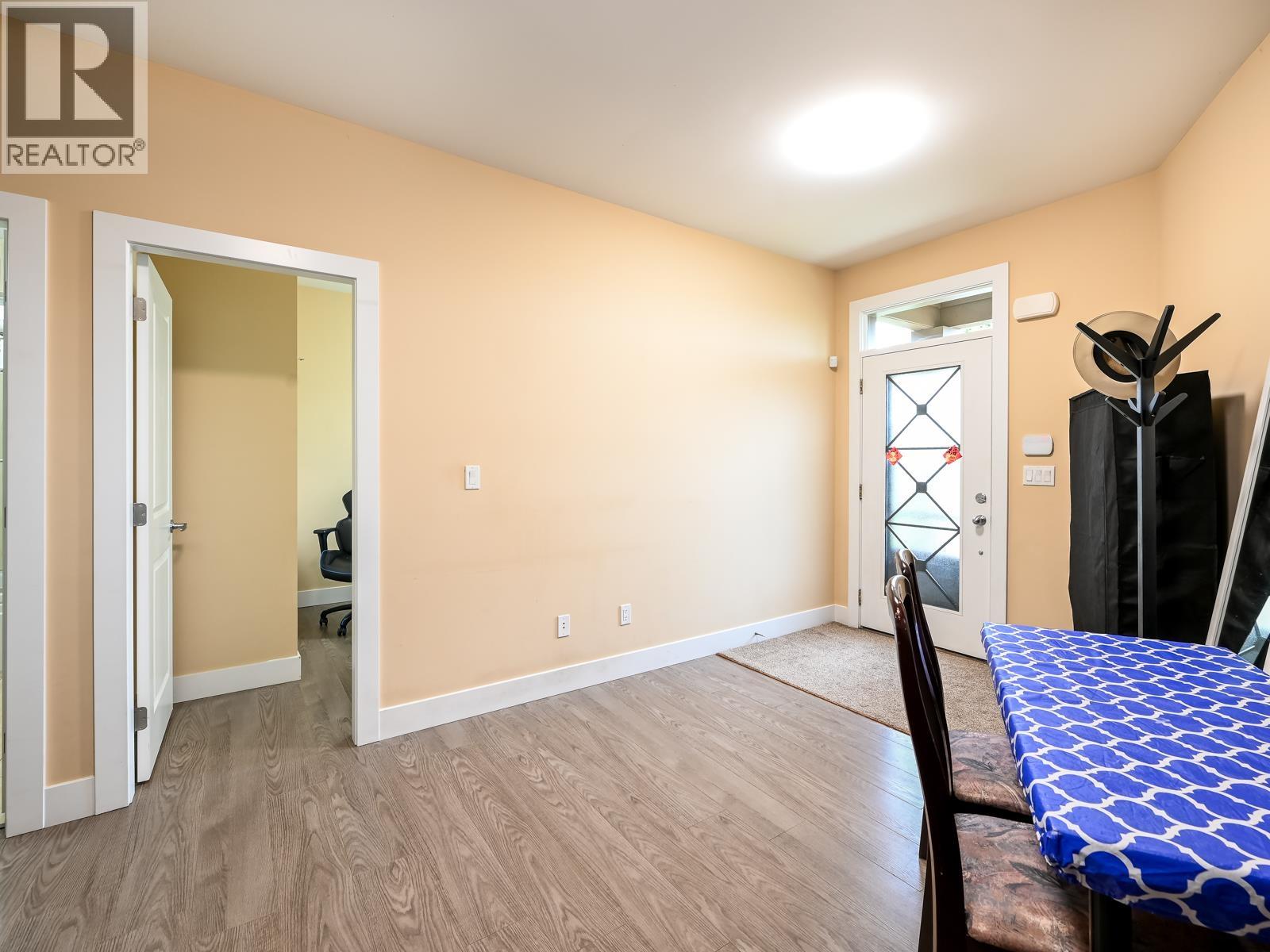 6050 Hardwick Street, Burnaby, British Columbia  V5G 1R6 - Photo 4 - R3051797