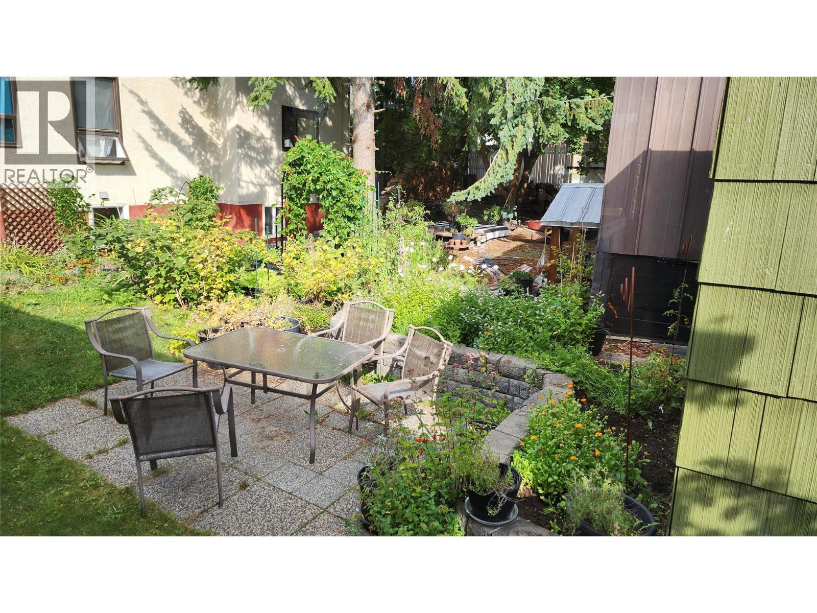 2181 Queen Street, Rossland, British Columbia  V0G 1Y0 - Photo 6 - 10363916
