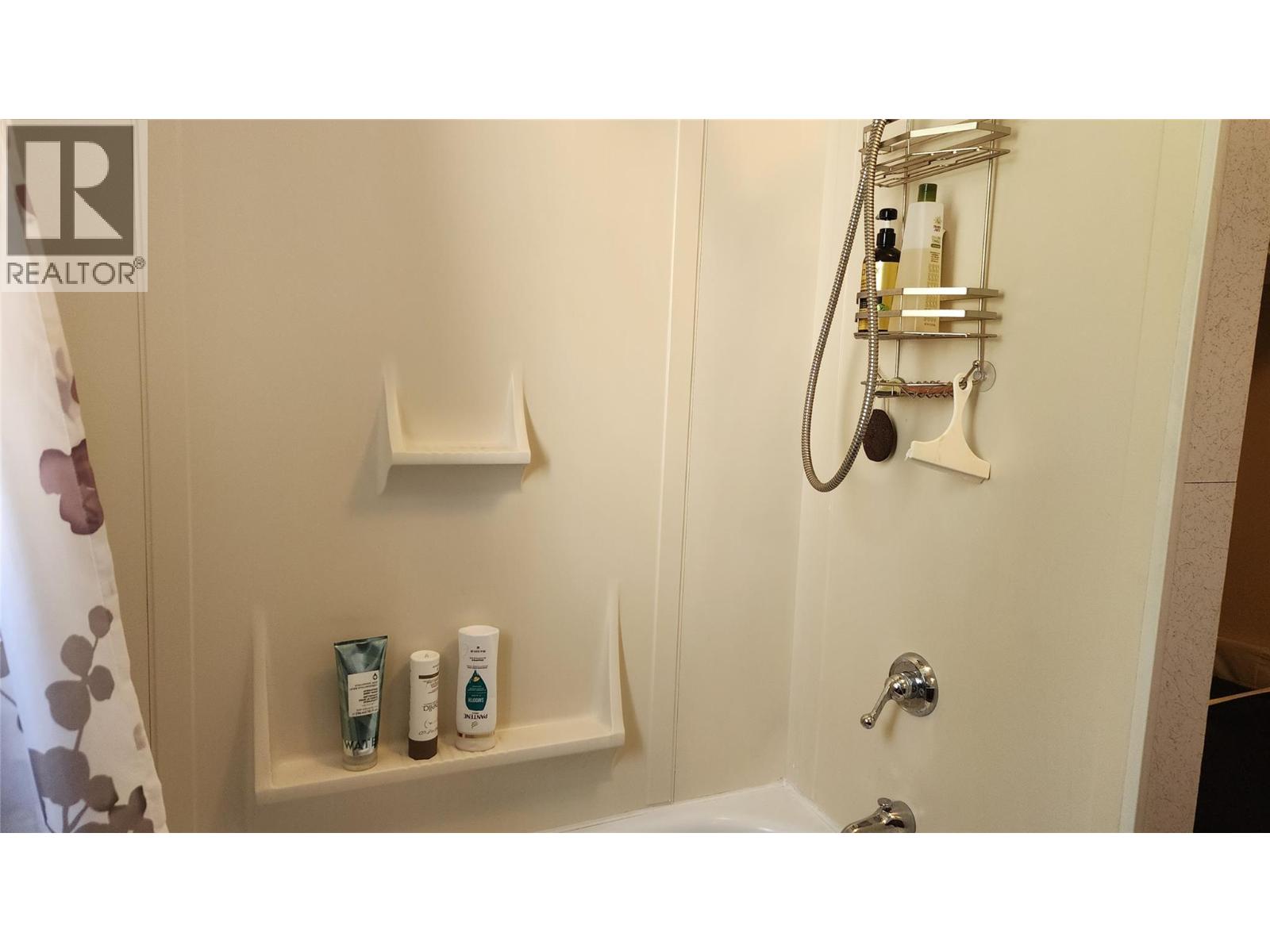 2181 Queen Street, Rossland, British Columbia  V0G 1Y0 - Photo 17 - 10363916