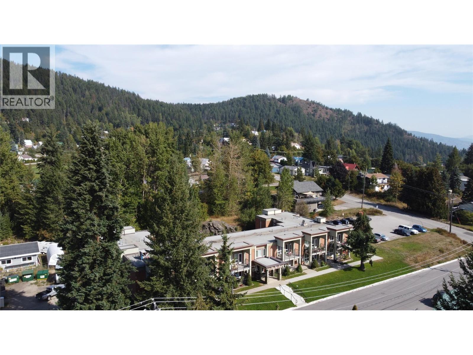 2181 Queen Street, Rossland, British Columbia  V0G 1Y0 - Photo 52 - 10363916