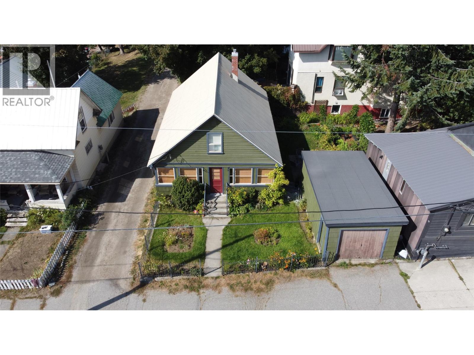 2181 Queen Street, Rossland, British Columbia  V0G 1Y0 - Photo 42 - 10363916