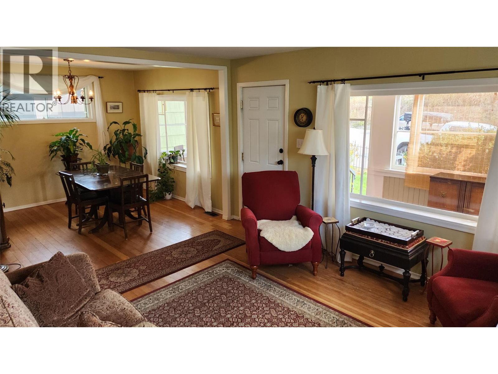2181 Queen Street, Rossland, British Columbia  V0G 1Y0 - Photo 15 - 10363916