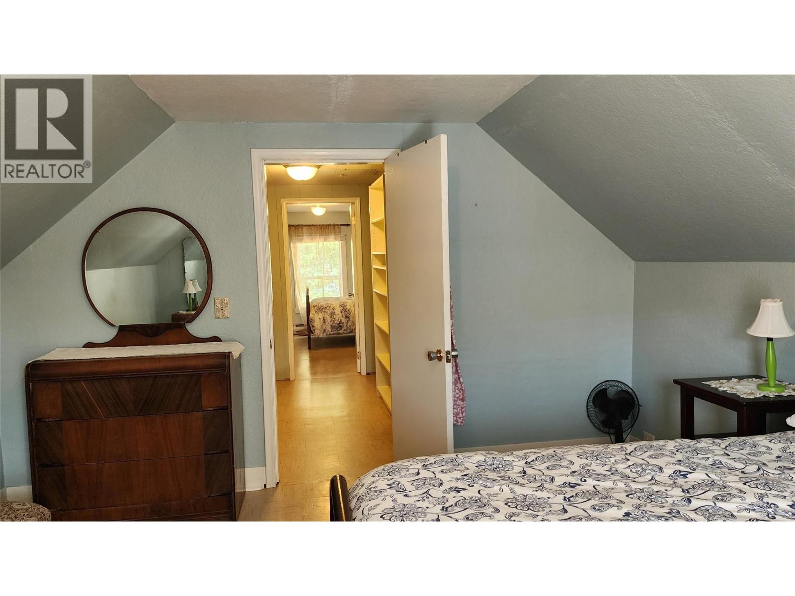 2181 Queen Street, Rossland, British Columbia  V0G 1Y0 - Photo 26 - 10363916