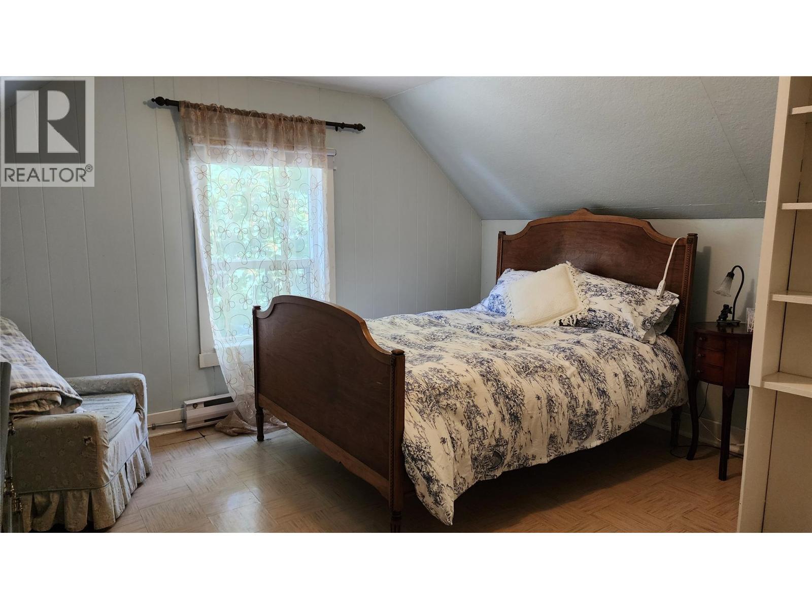 2181 Queen Street, Rossland, British Columbia  V0G 1Y0 - Photo 23 - 10363916